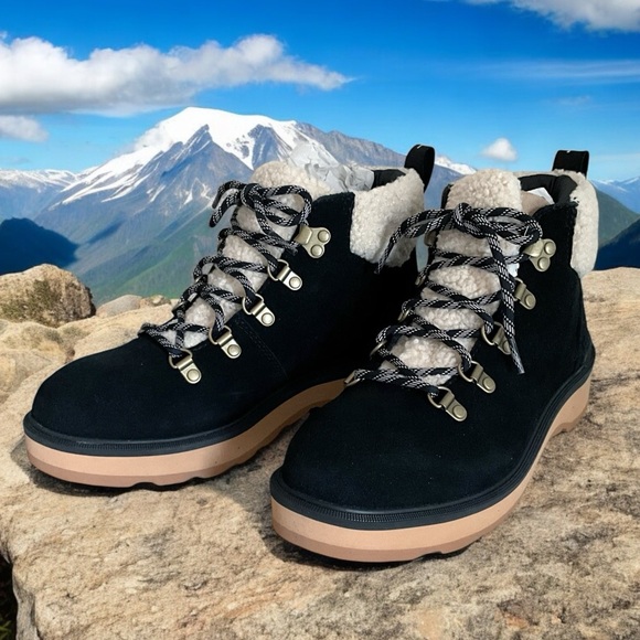 BNIB Sorel Women’s Hi-Line Cozy Suede Hiking Boots, Size 8.5 - Picture 1 of 11
